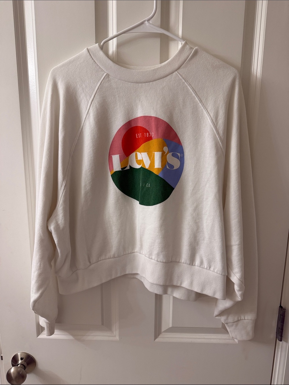 Levi's Cream Crew Sweatshirt with Multicolor Circle Logo